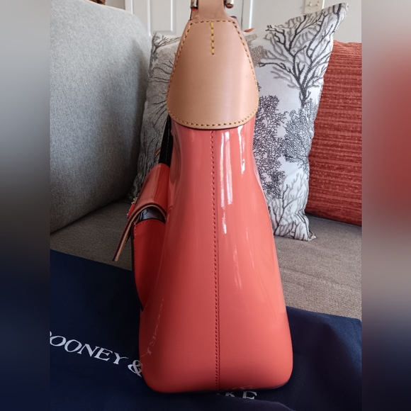 NWT Dooney & Bourke Shoulder Bag - Picture 5 of 17